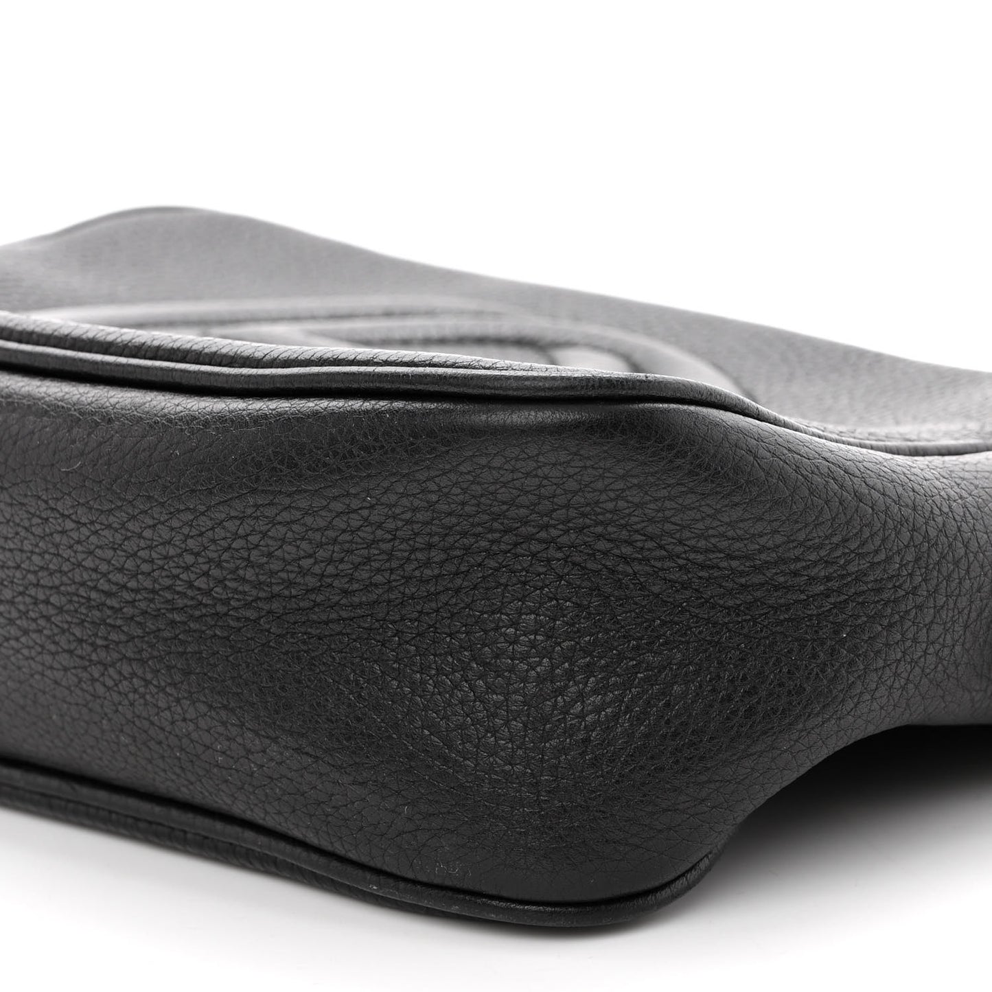 Pebbled Calfskin Small Soho Disco Bag Black