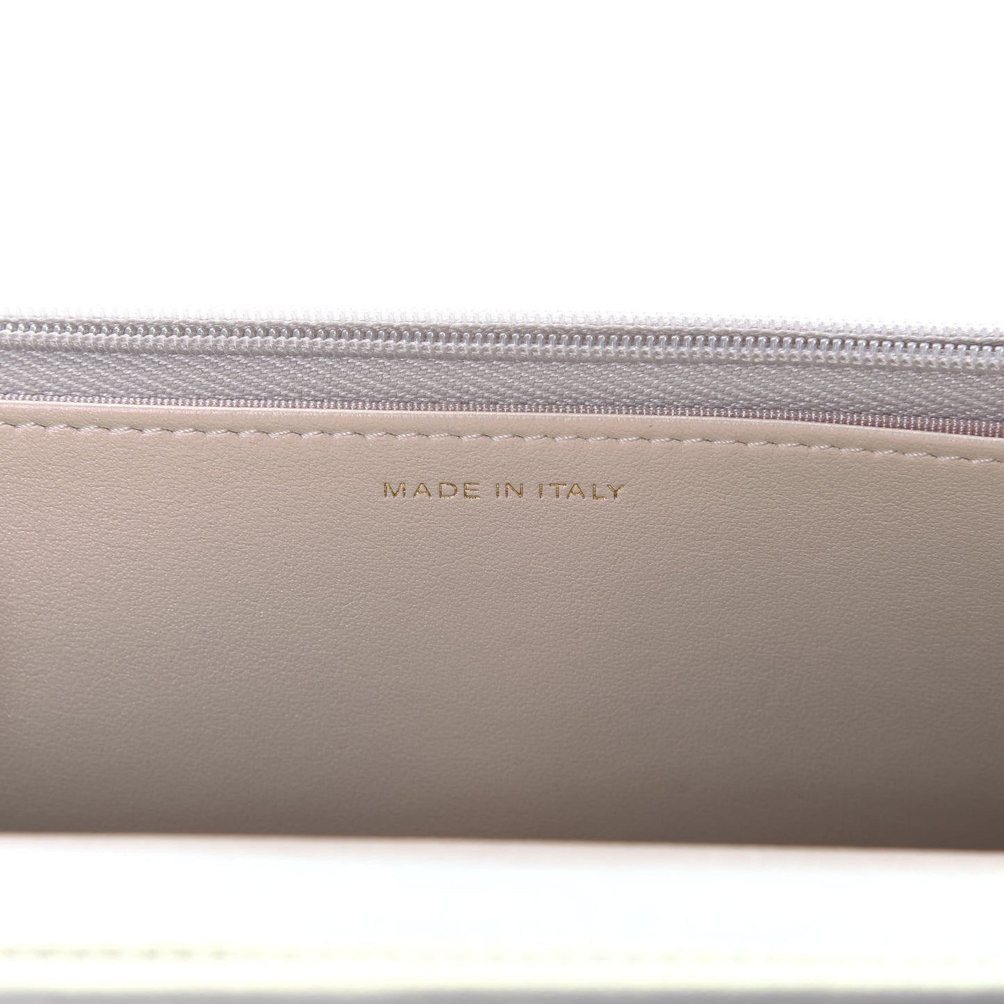 Iridescent Lambskin Quilted Wallet On Chain WOC Ivory