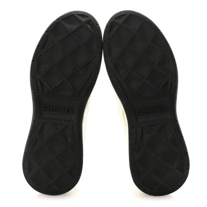 Chanel Velvet Calfskin Mixed Fibers CC Sneakers 38 Ivory Black 11 of 18