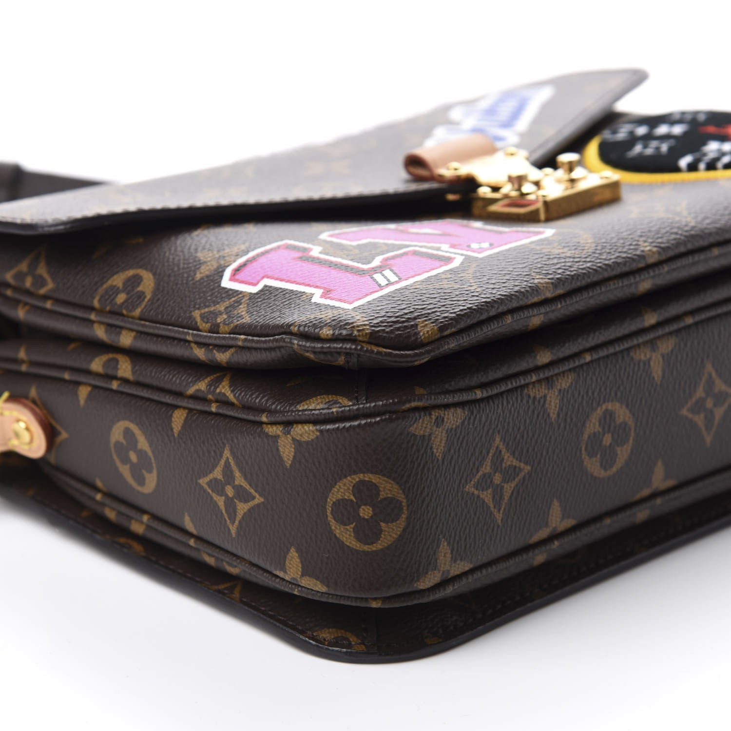 Louis Vuitton Monogram Patches Pochette Metis 7 of 10