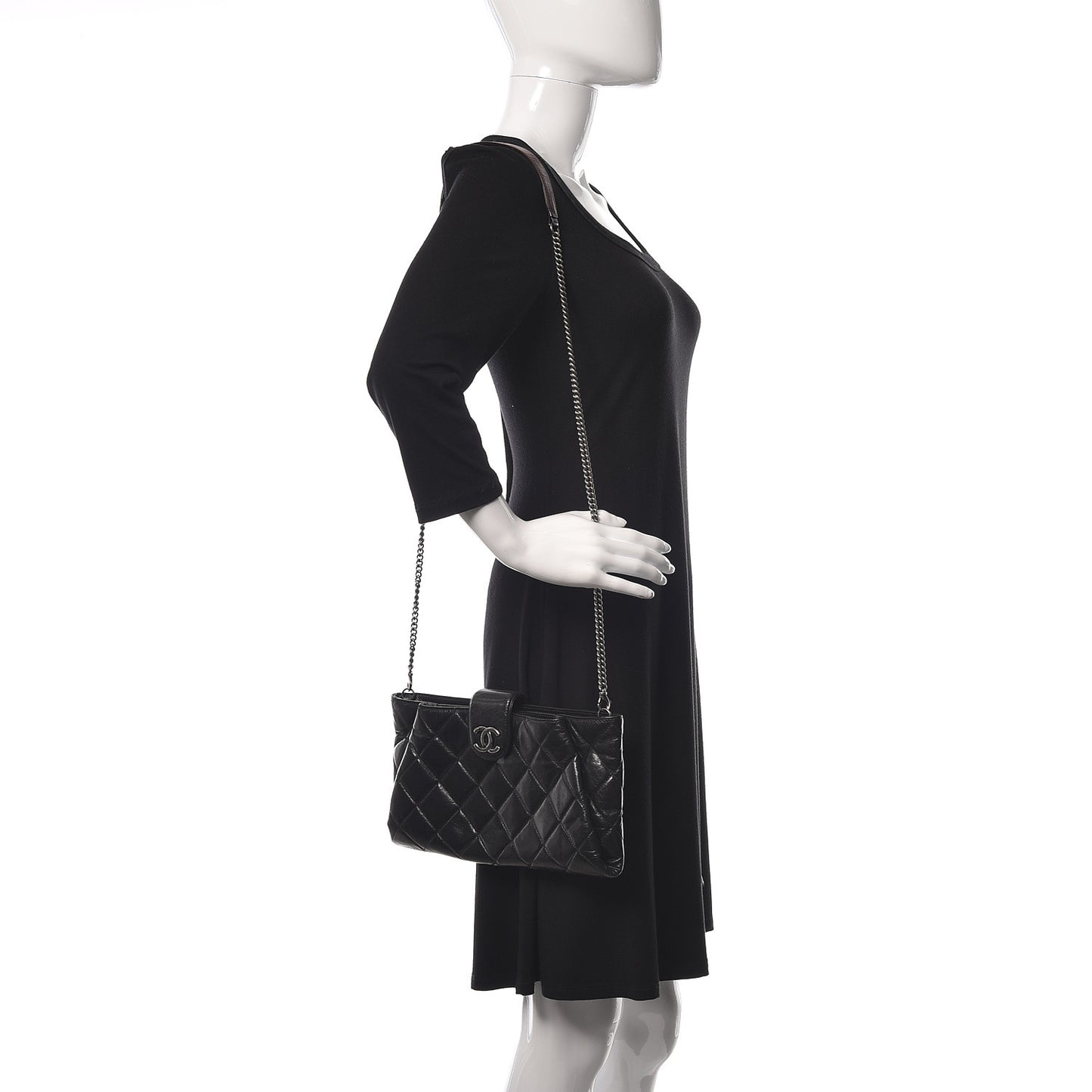 Aged Calfskin Quilted Zip Clutch Black