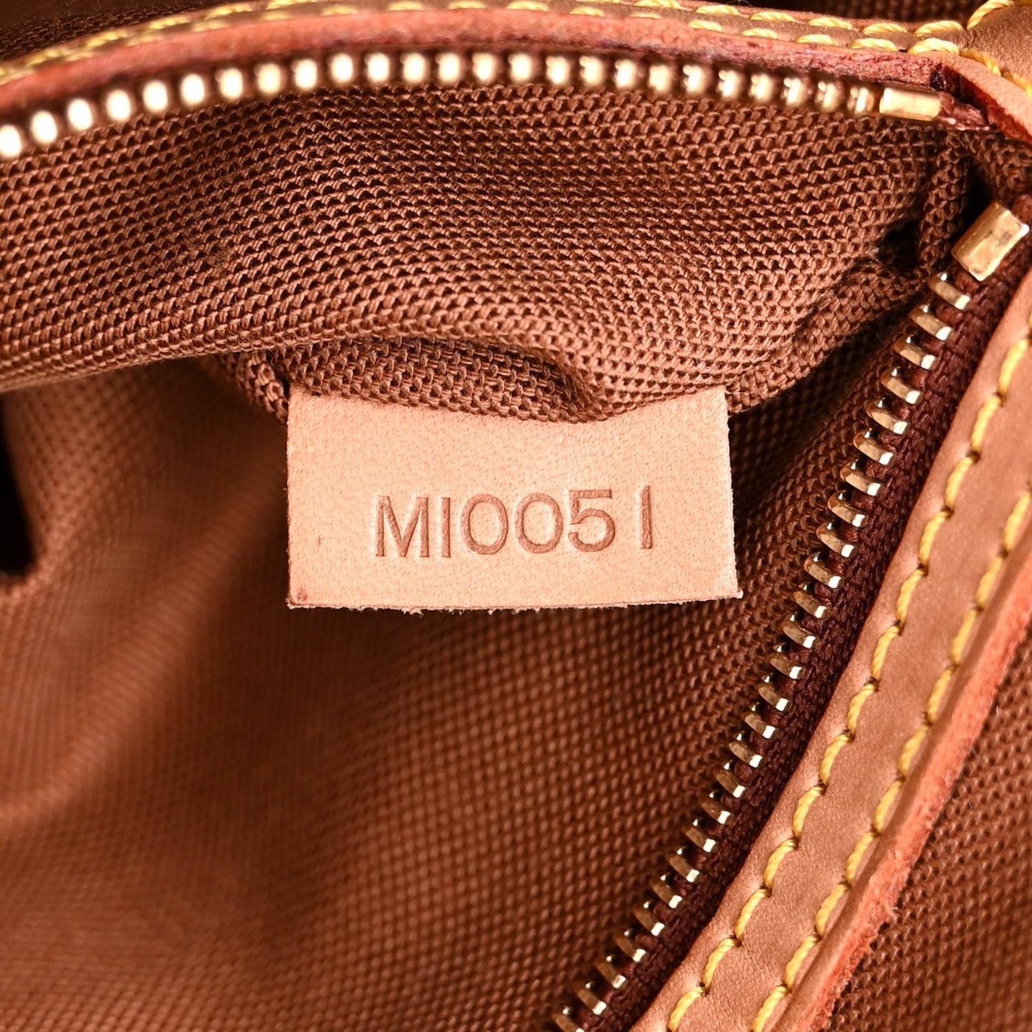 LOUIS VUITTON Monogram Mini Looping