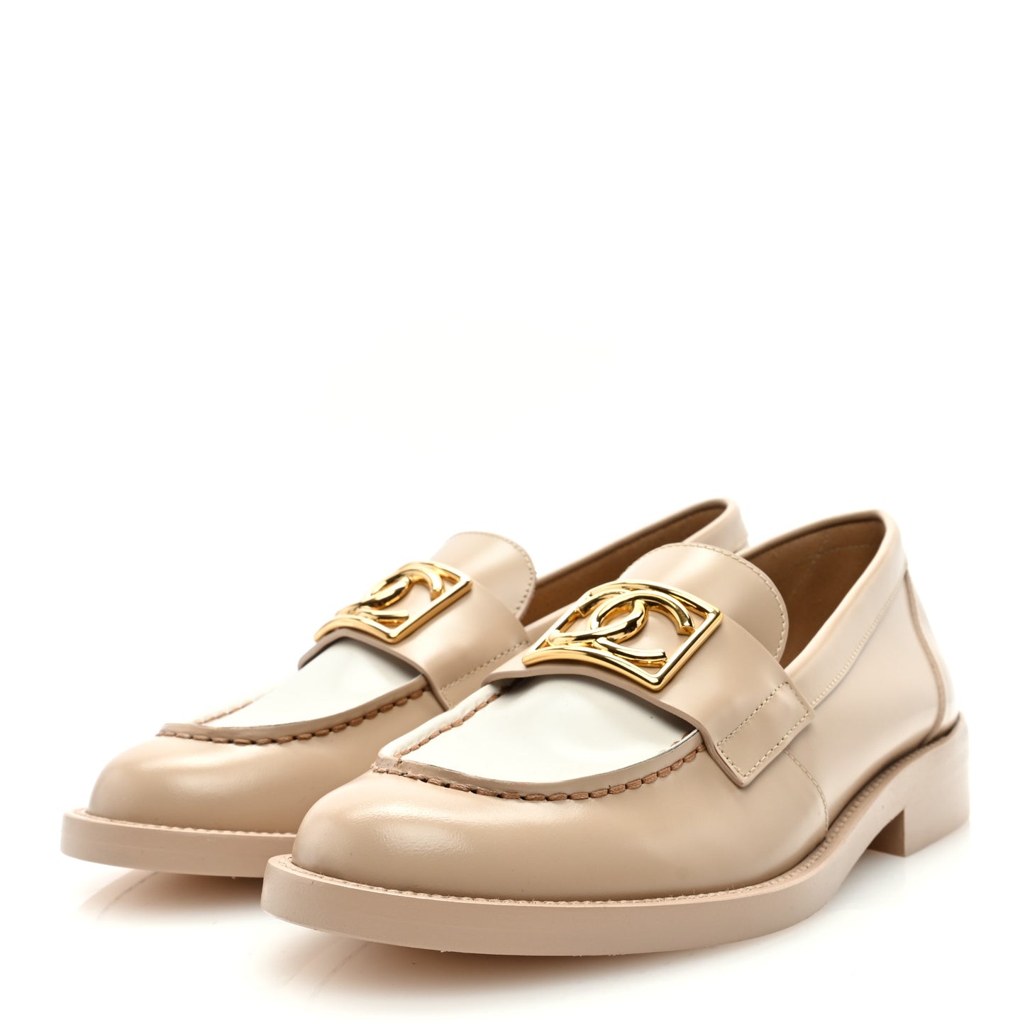Shiny Calfskin CC Loafers 37 Beige White