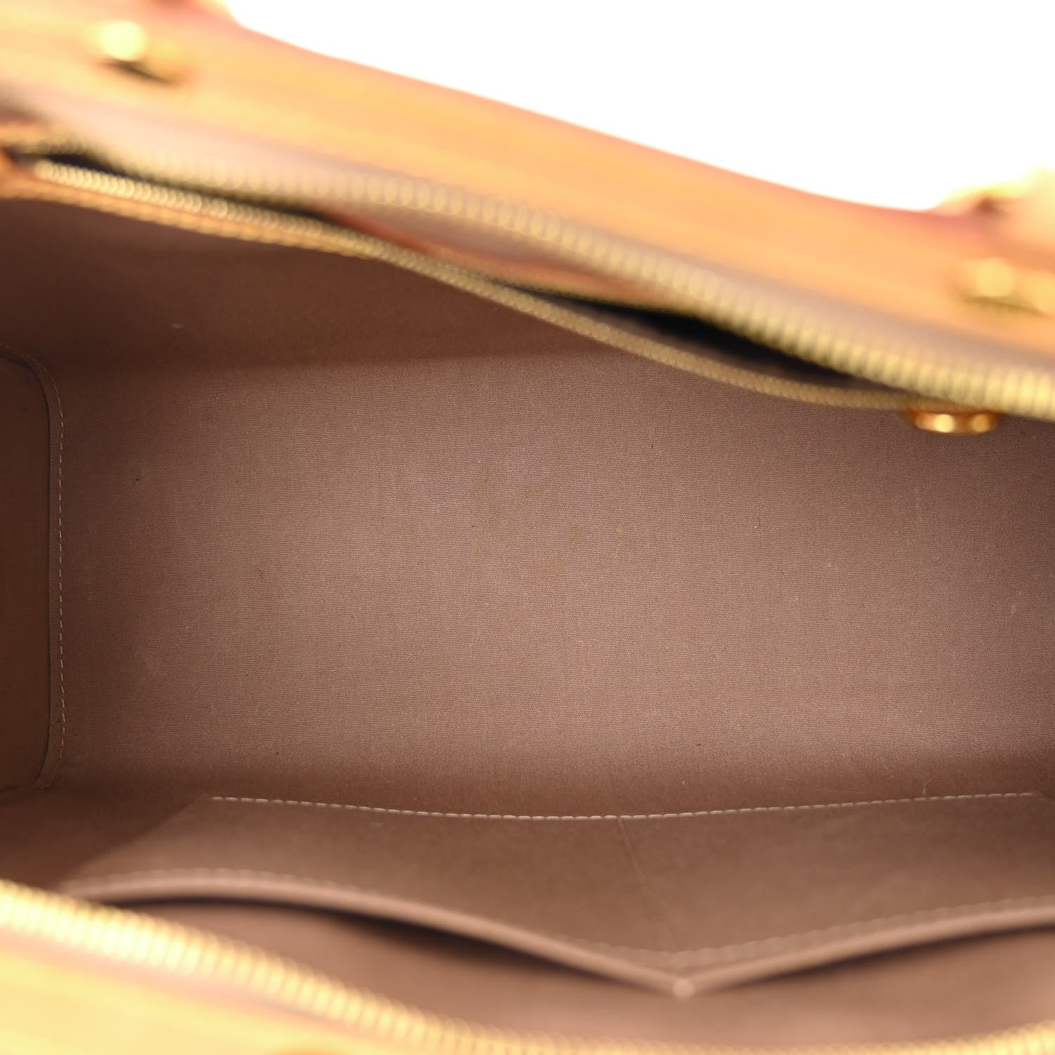 Louis Vuitton Vernis Brea MM Beige Poudre 5 of 10