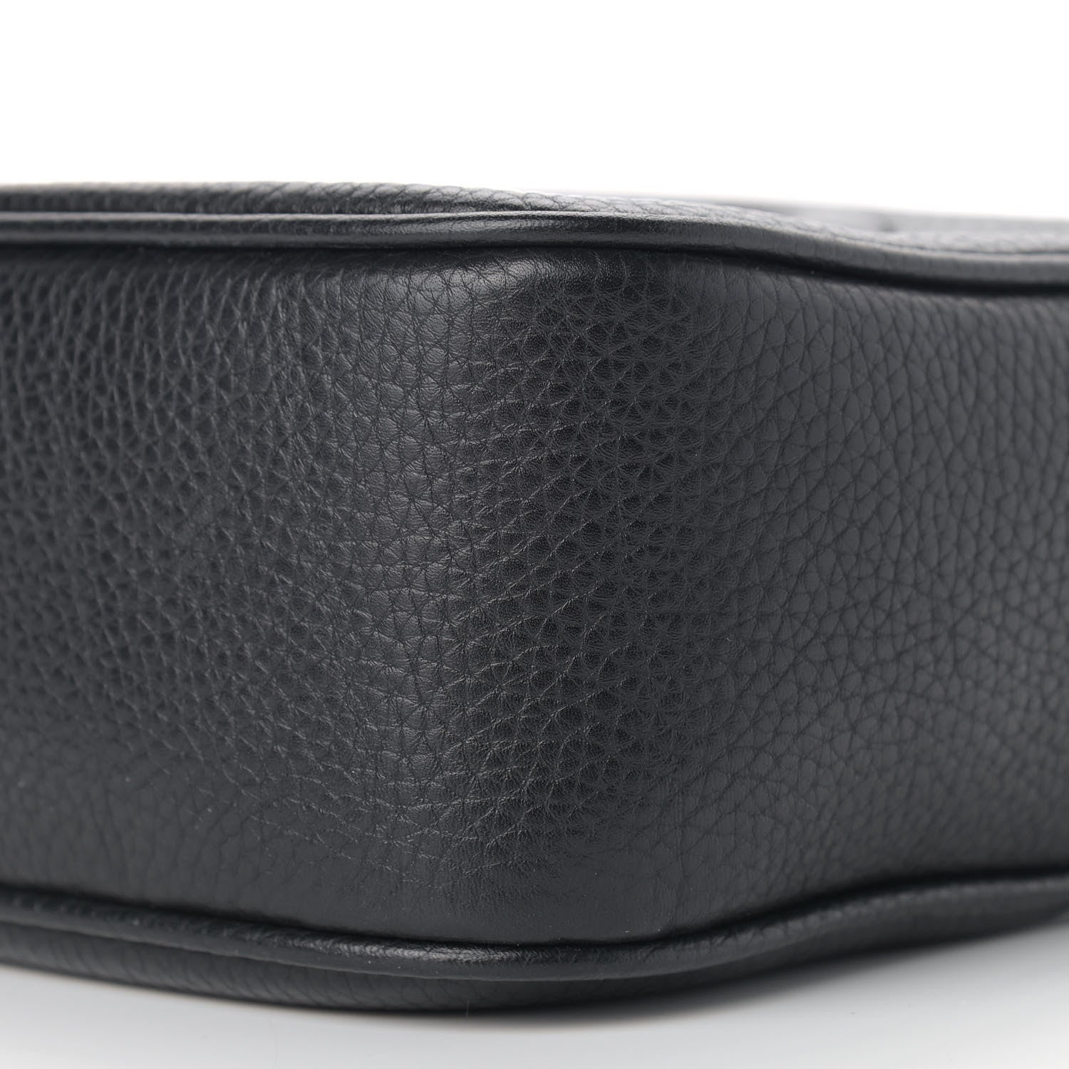 Gucci Pebbled Calfskin Small Soho Disco Bag Black 9 of 10