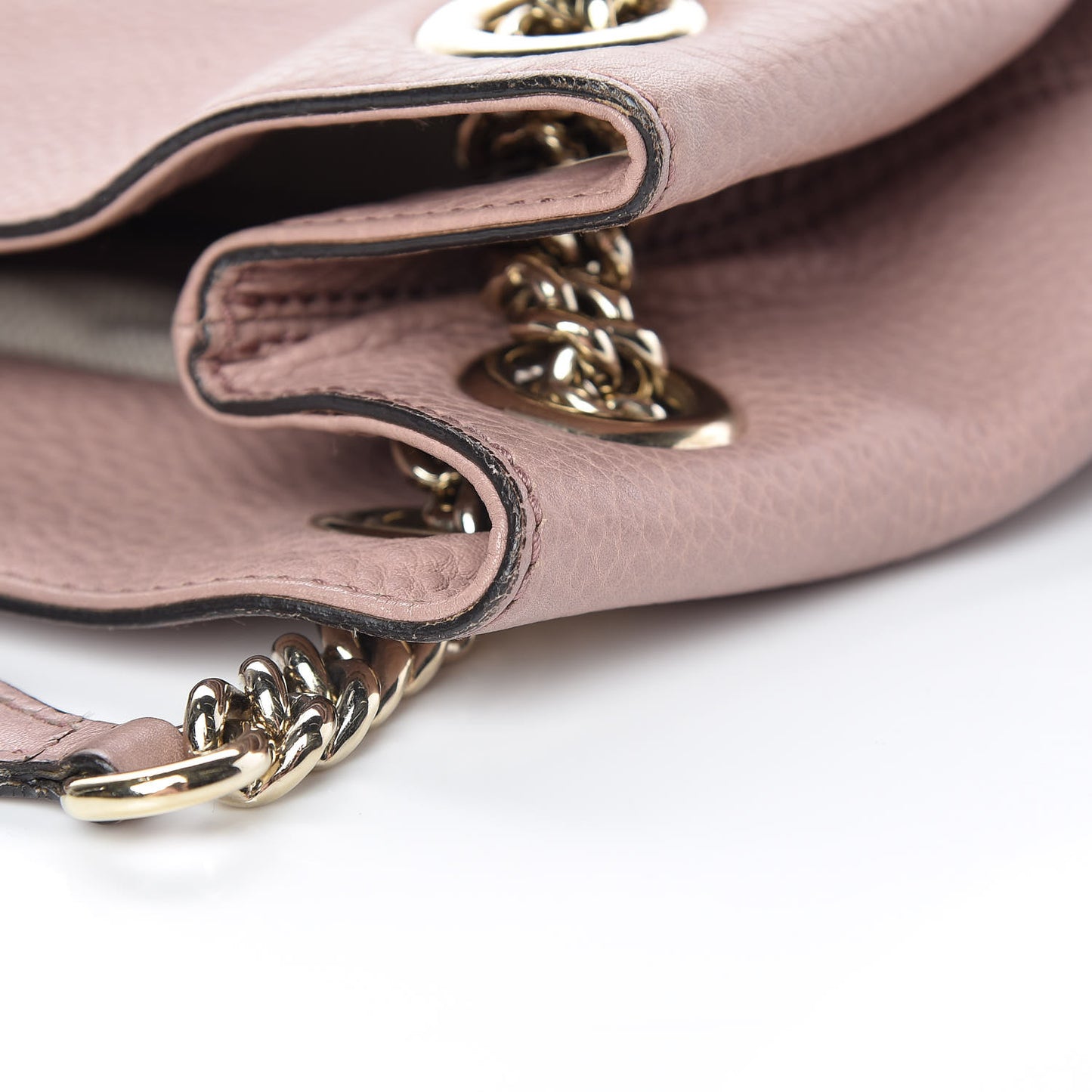 Pebbled Calfskin Medium Soho Chain Shoulder Bag Dark Cipria