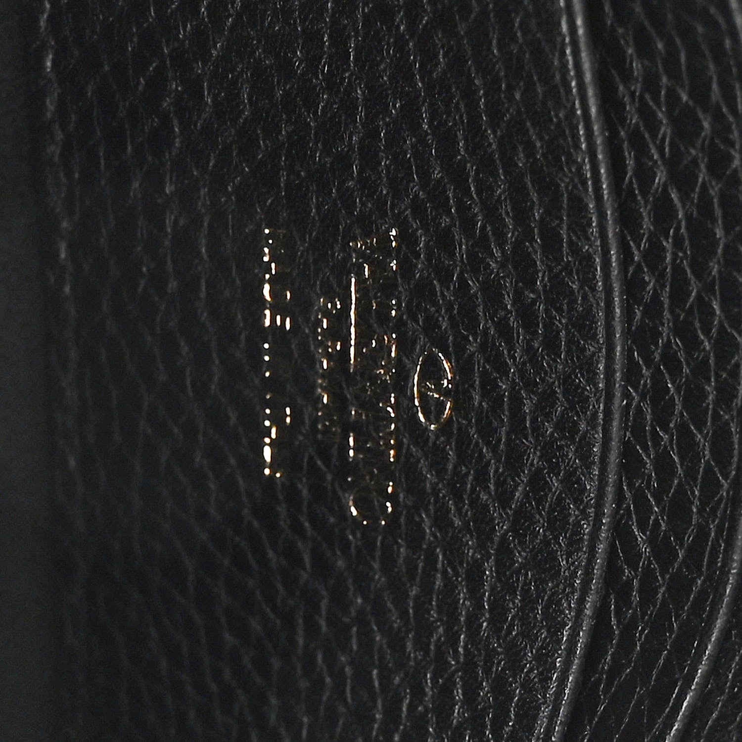 Valentino Garavani Grainy Calfskin Rockstud Crossbody Pouch Black 6 of 10