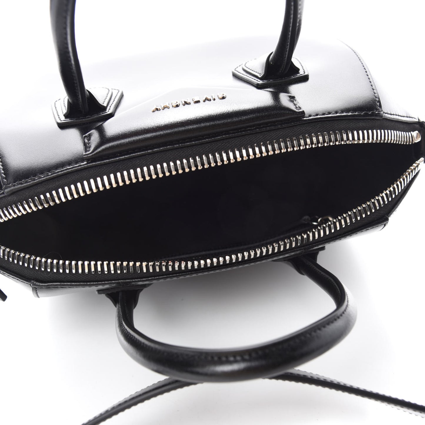 Shiny Lord Calfskin Small Antigona Black