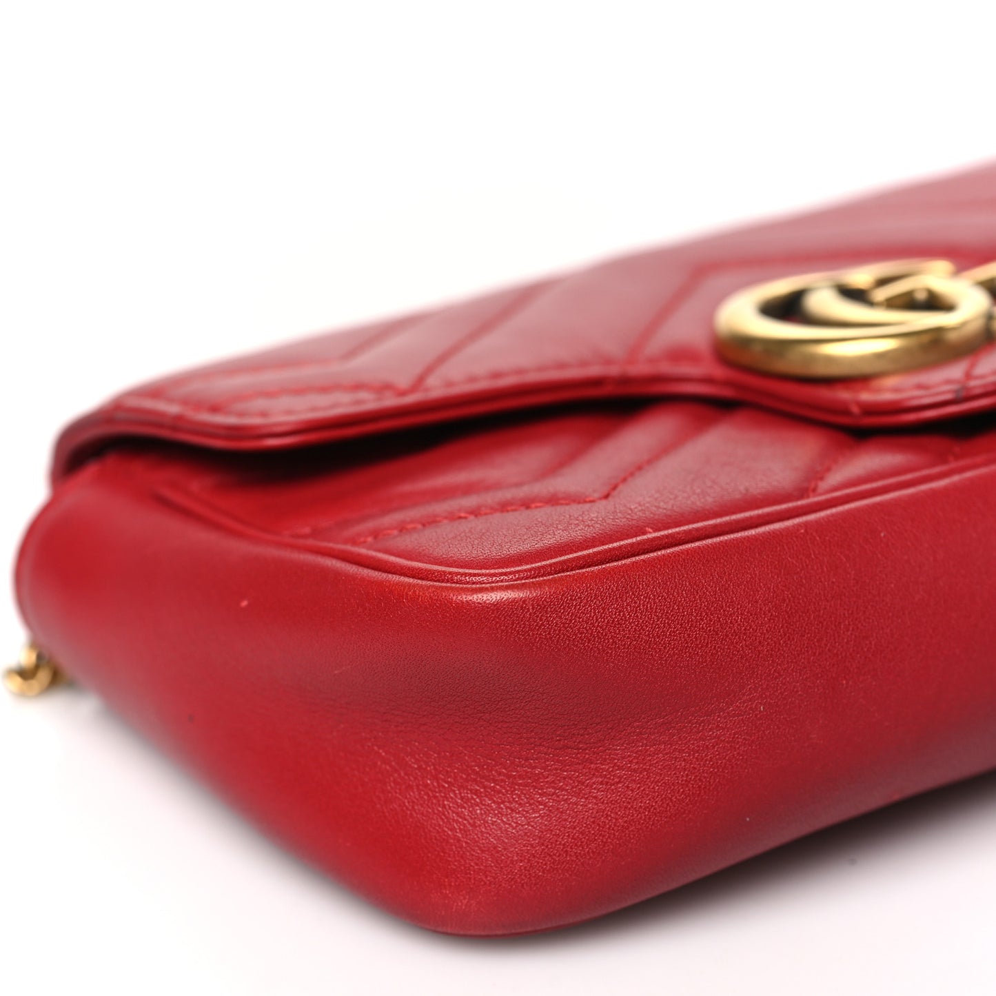 Calfskin Matelasse Super Mini GG Marmont Shoulder Bag Hibiscus Red