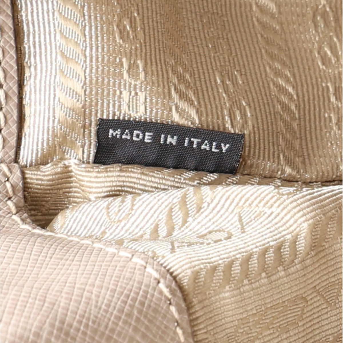 Saffiano Lux Large Galleria Double Zip Tote Argilla