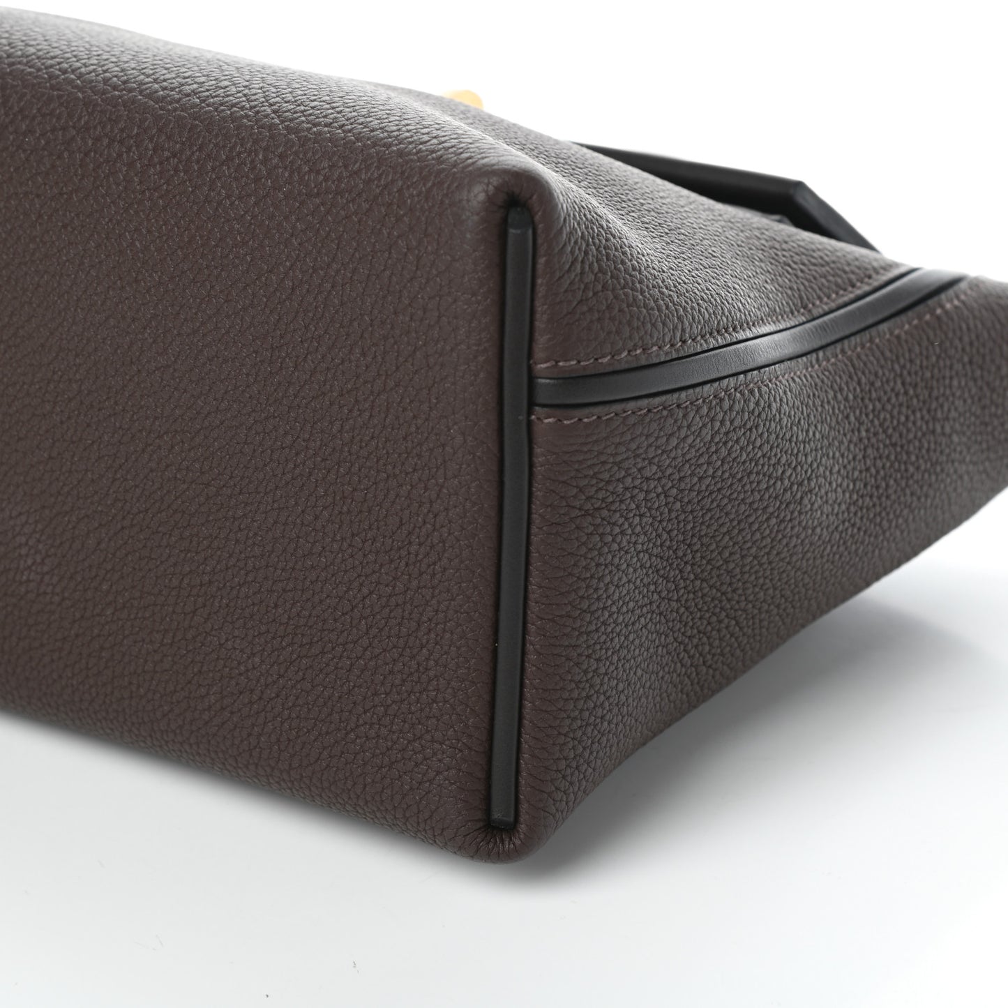 Togo Swift 24/24 29 Chocolate Ebene