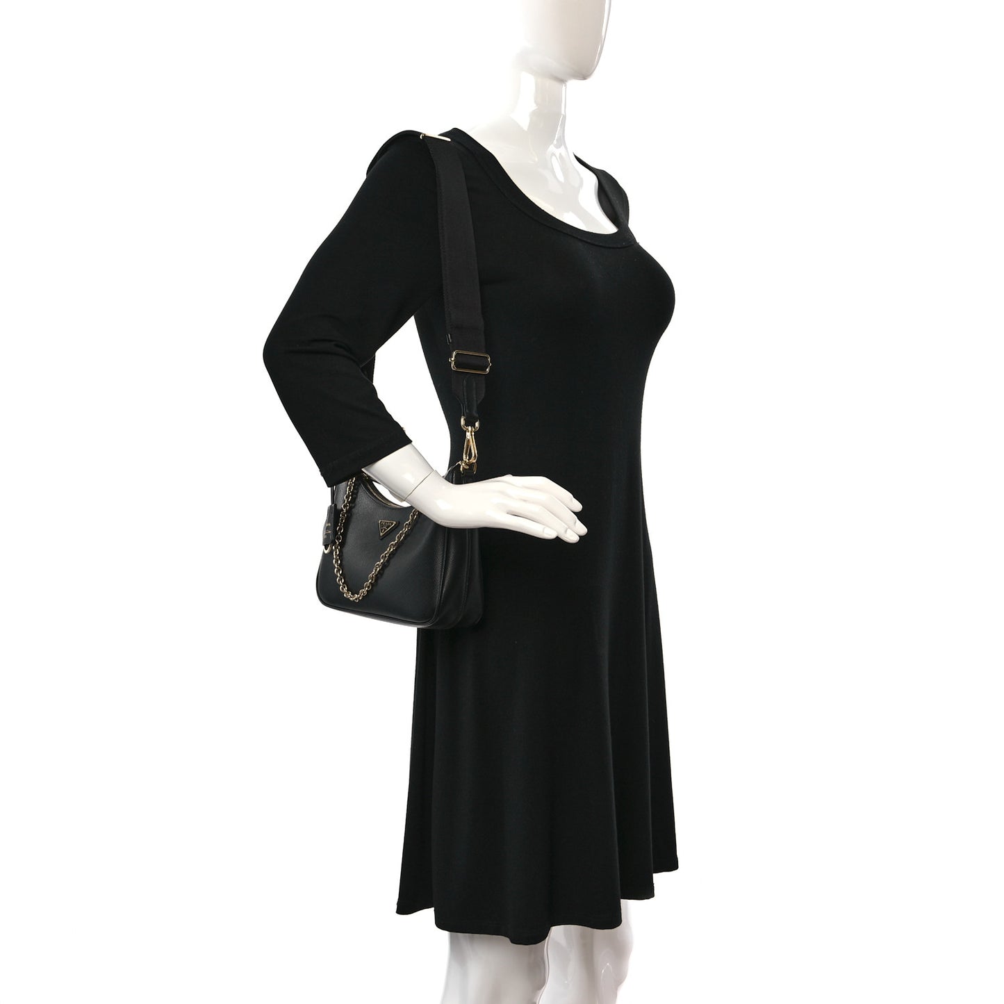 Saffiano Lux Re-Edition 2005 Shoulder Bag Black