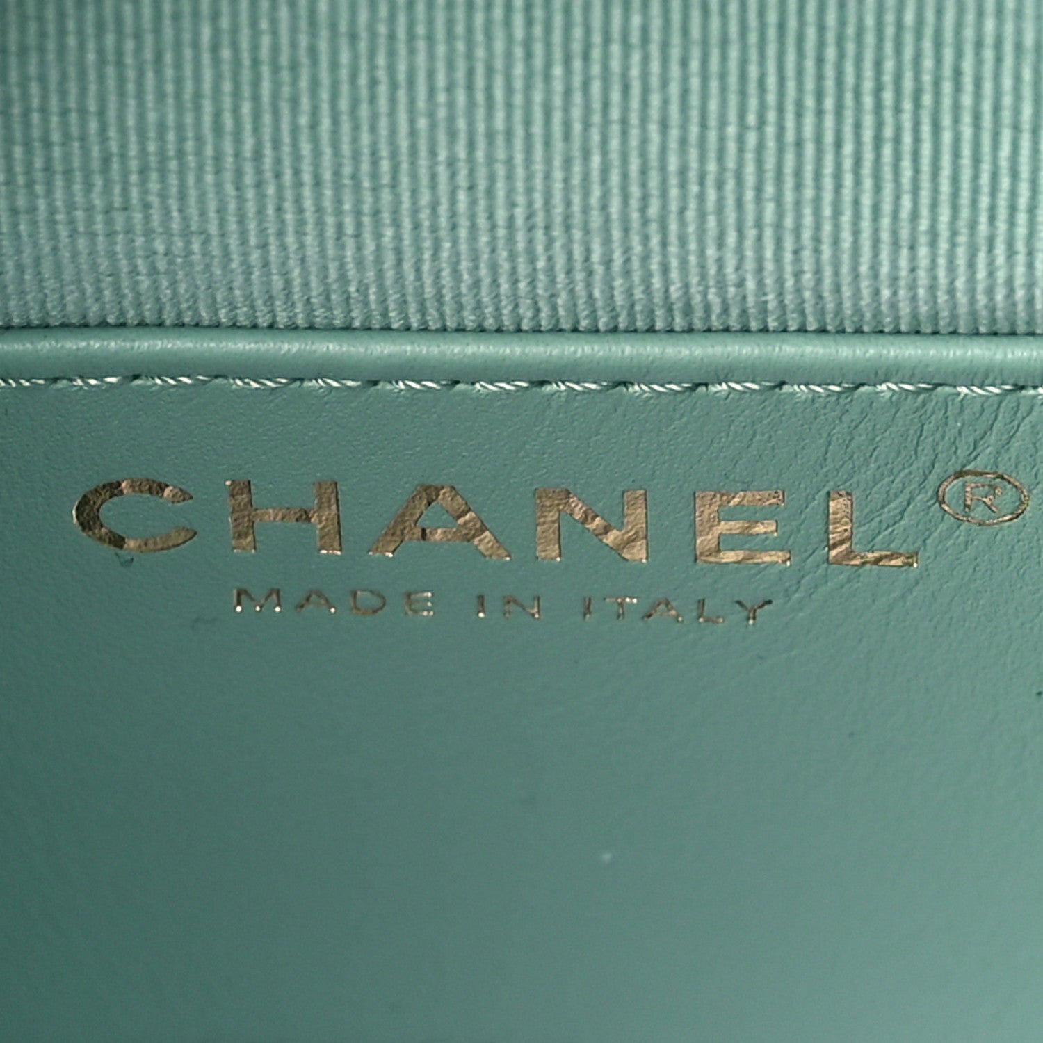 Chanel Caviar Quilted Small Round Vanity With Chain Light Green 6 of 9