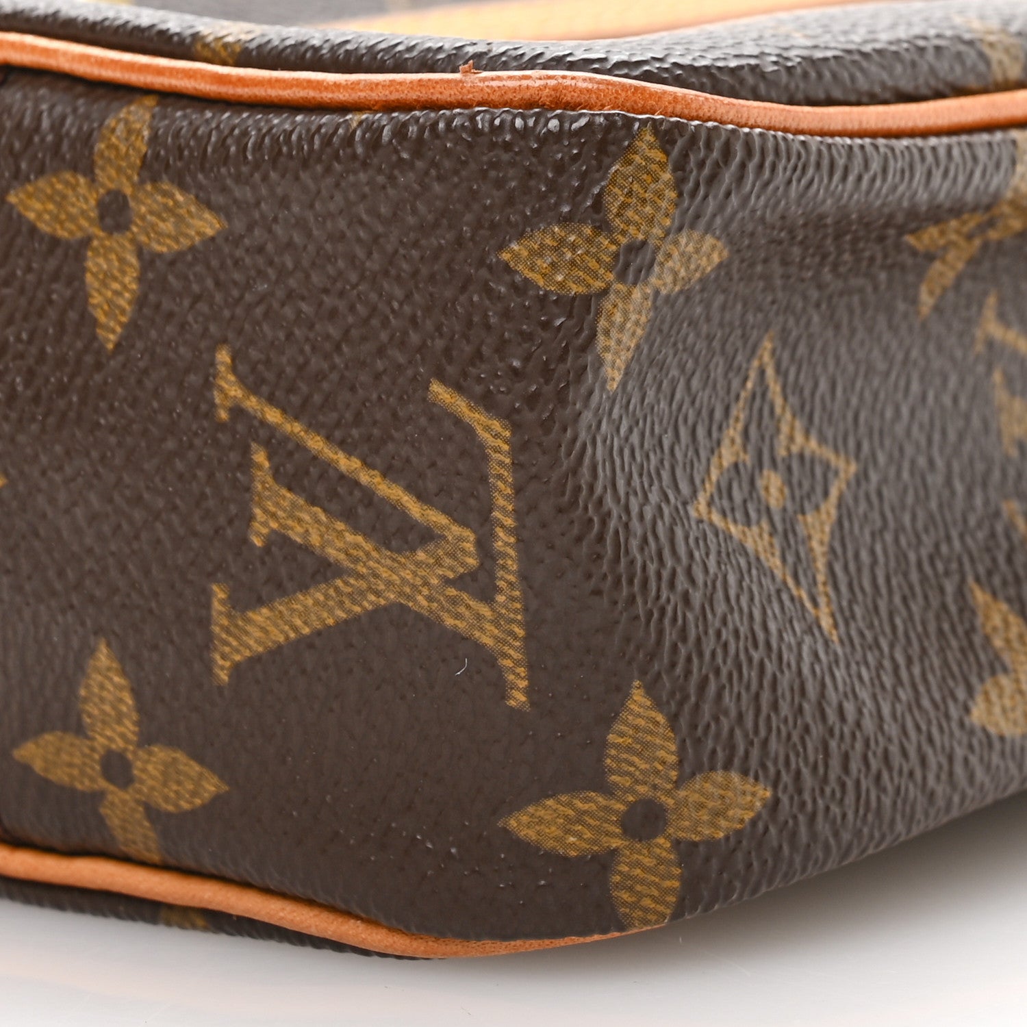 Louis Vuitton Monogram Pochette Cite 9 of 10