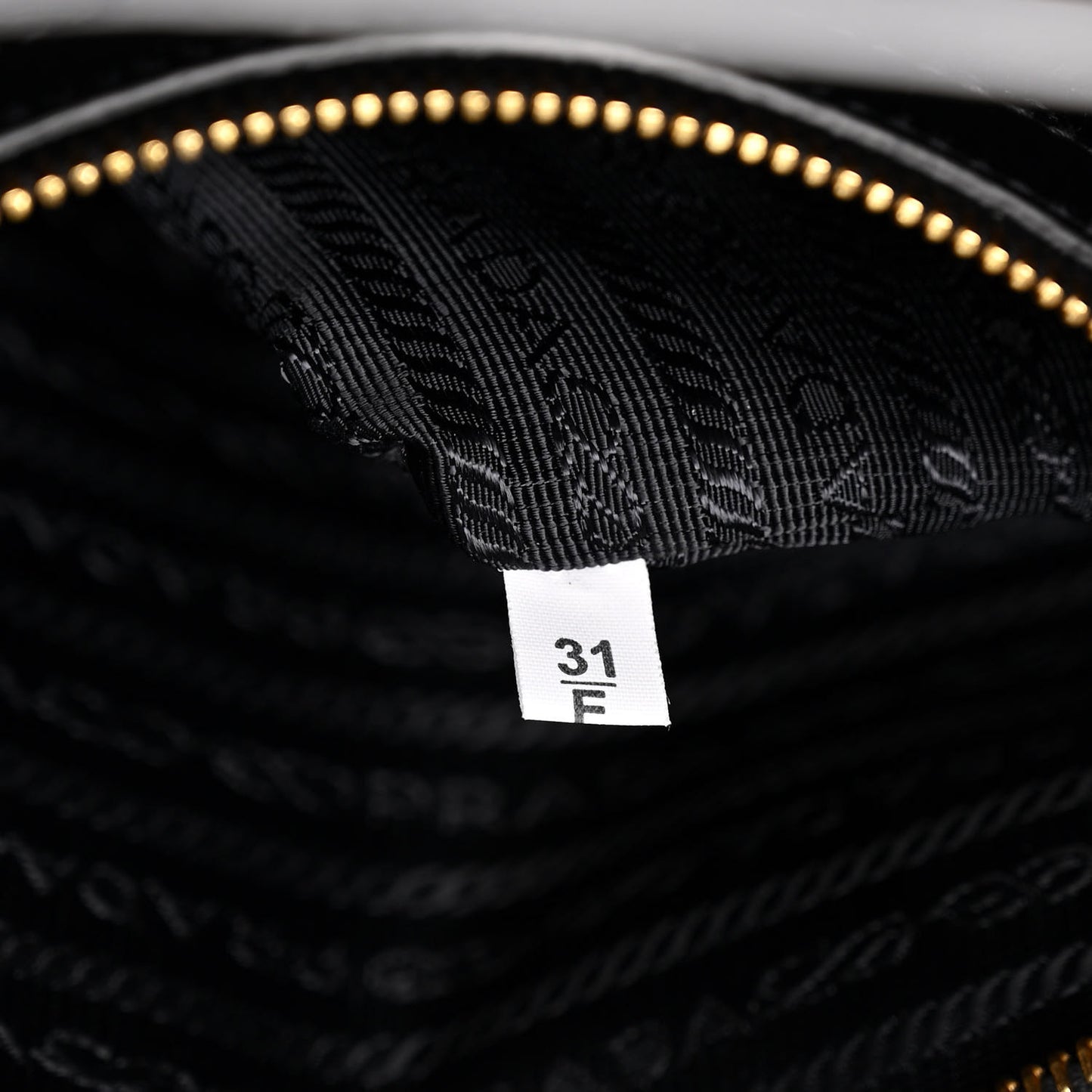 City Calfskin Medium Bibliothèque Tote Black