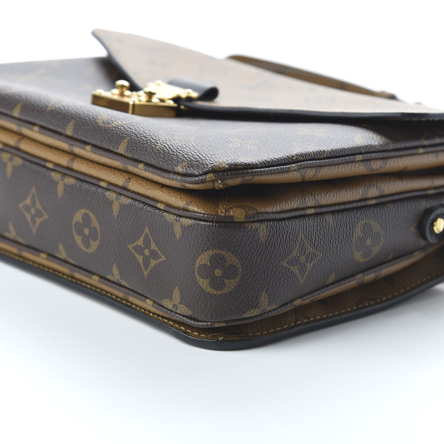 Reverse Monogram Pochette Metis