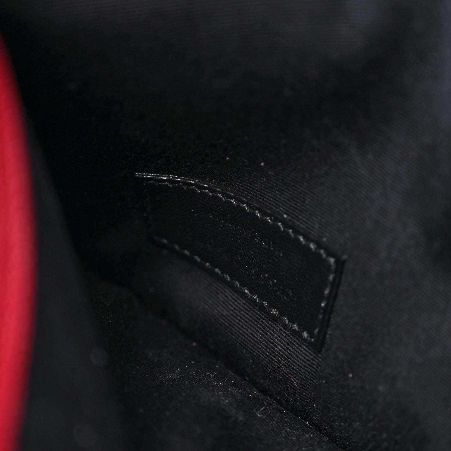 Saint Laurent Grain De Poudre Uptown Pouch Opyum Red 7 of 9