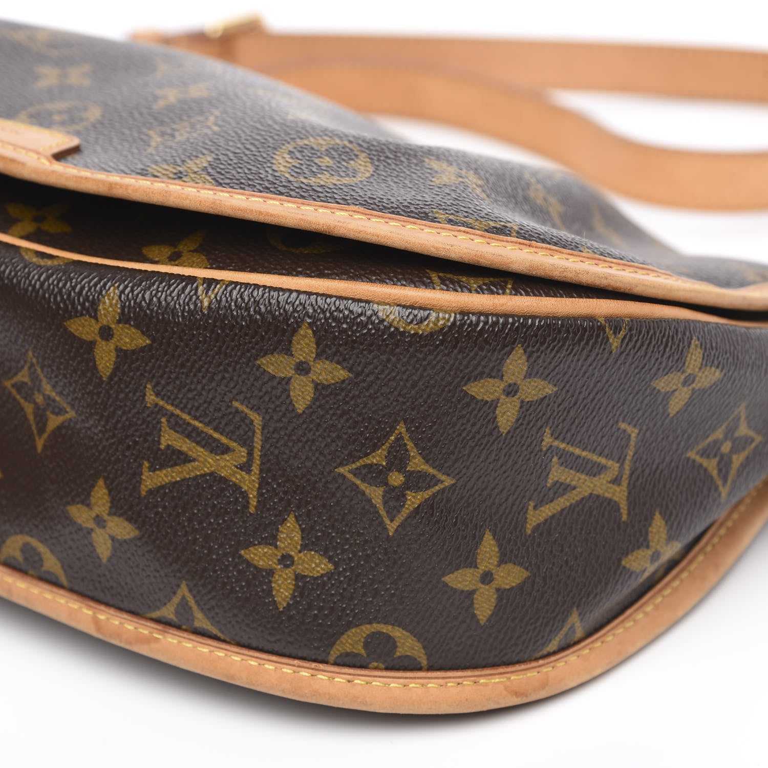 Louis Vuitton Monogram Menilmontant PM 9 of 15