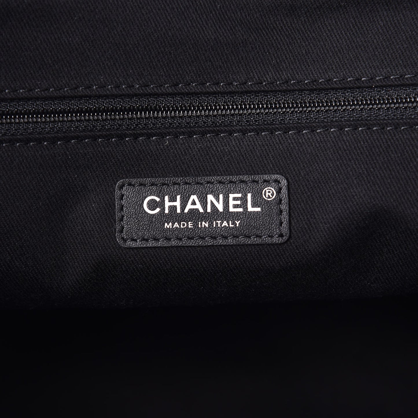 Lurex Boucle Medium Deauville Tote Black