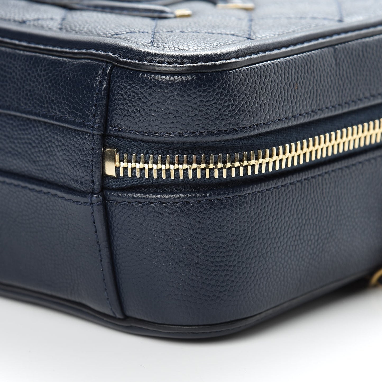 Caviar Quilted Small CC Filigree Vanity Case Navy