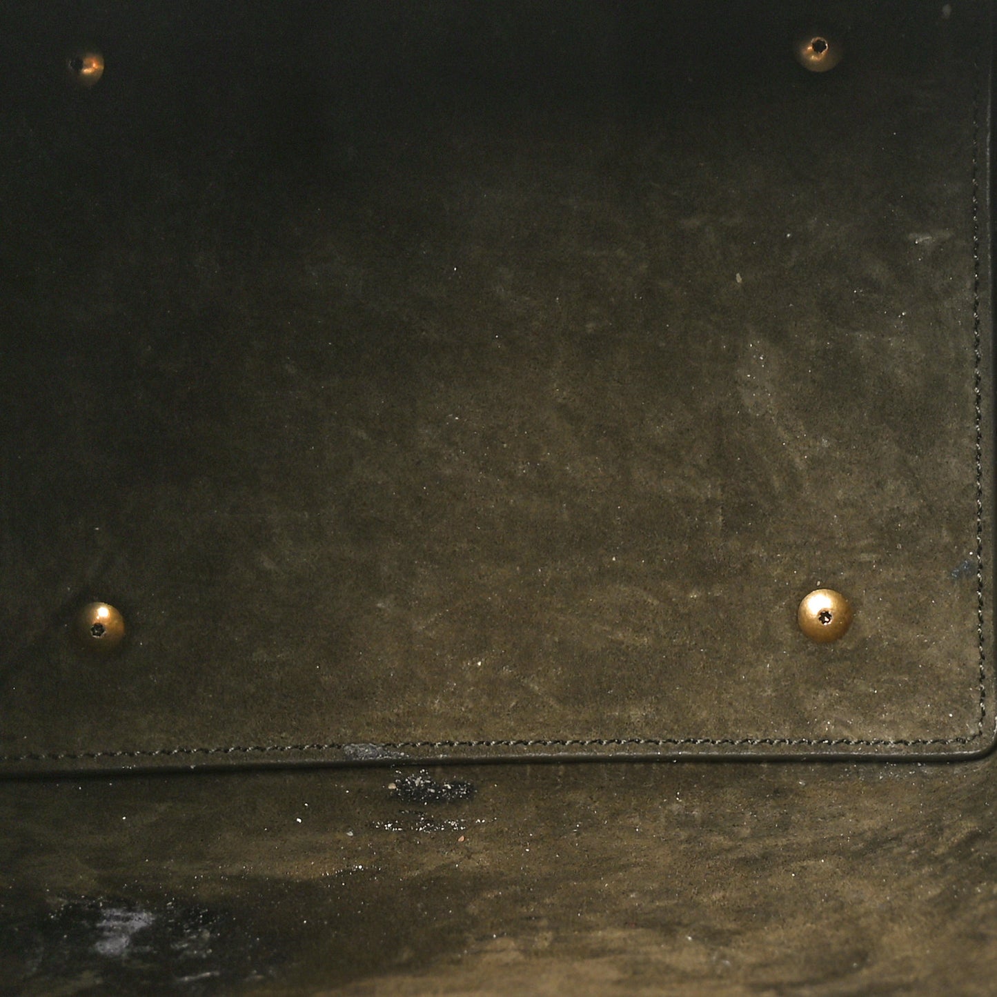 Shiny Calfskin Le 37 Bucket Bag Deep Musk