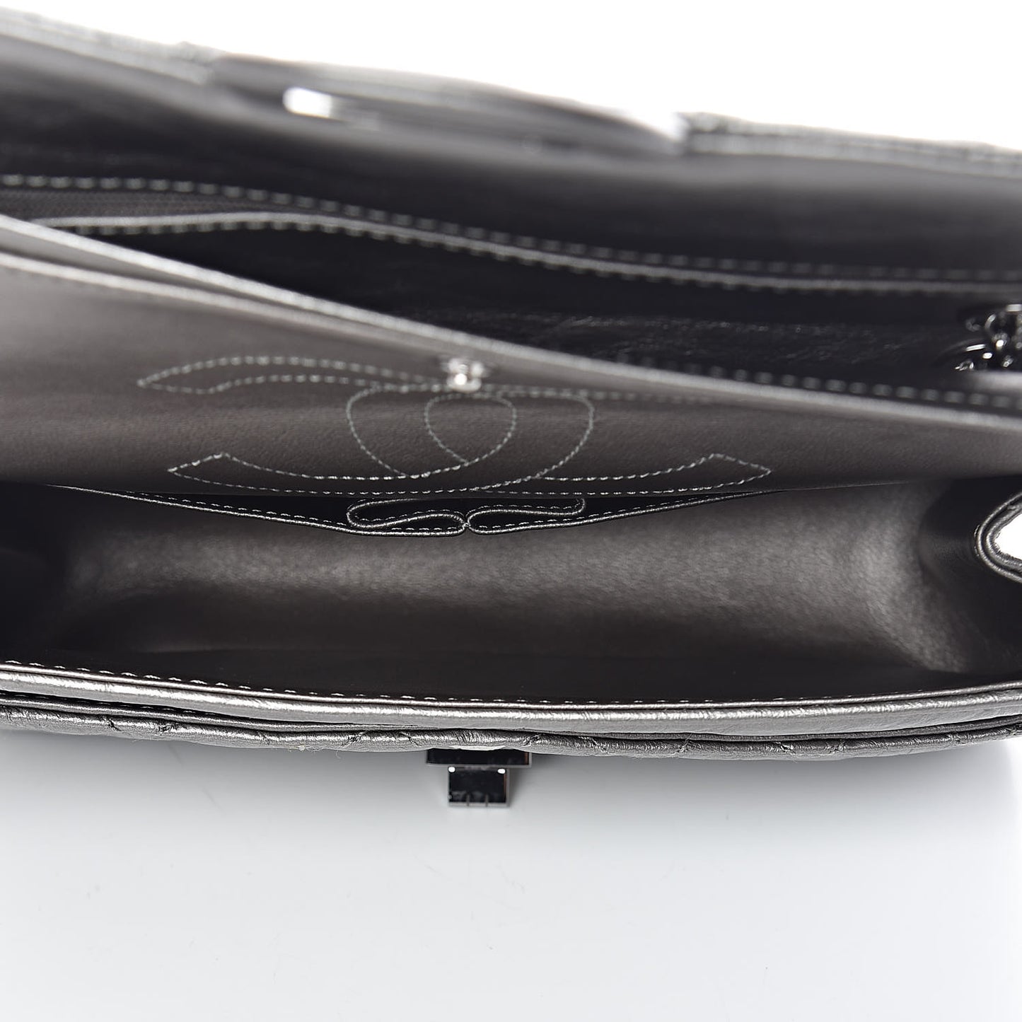 Metallic Aged Calfskin 2.55 Reissue 225 Flap Silver