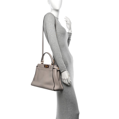 Fendi Vitello Seta Shiny Nappa Medium Peekaboo Iconic Satchel Grigio Polvere Bois de Rose 2 of 18