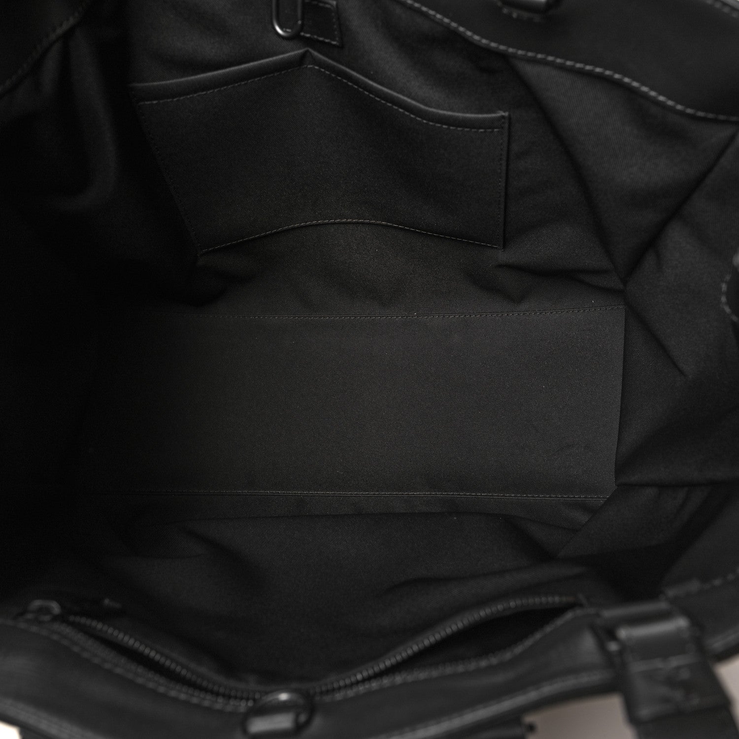 Louis Vuitton Taurillon Monogram Sac Plat 24H Black 5 of 10