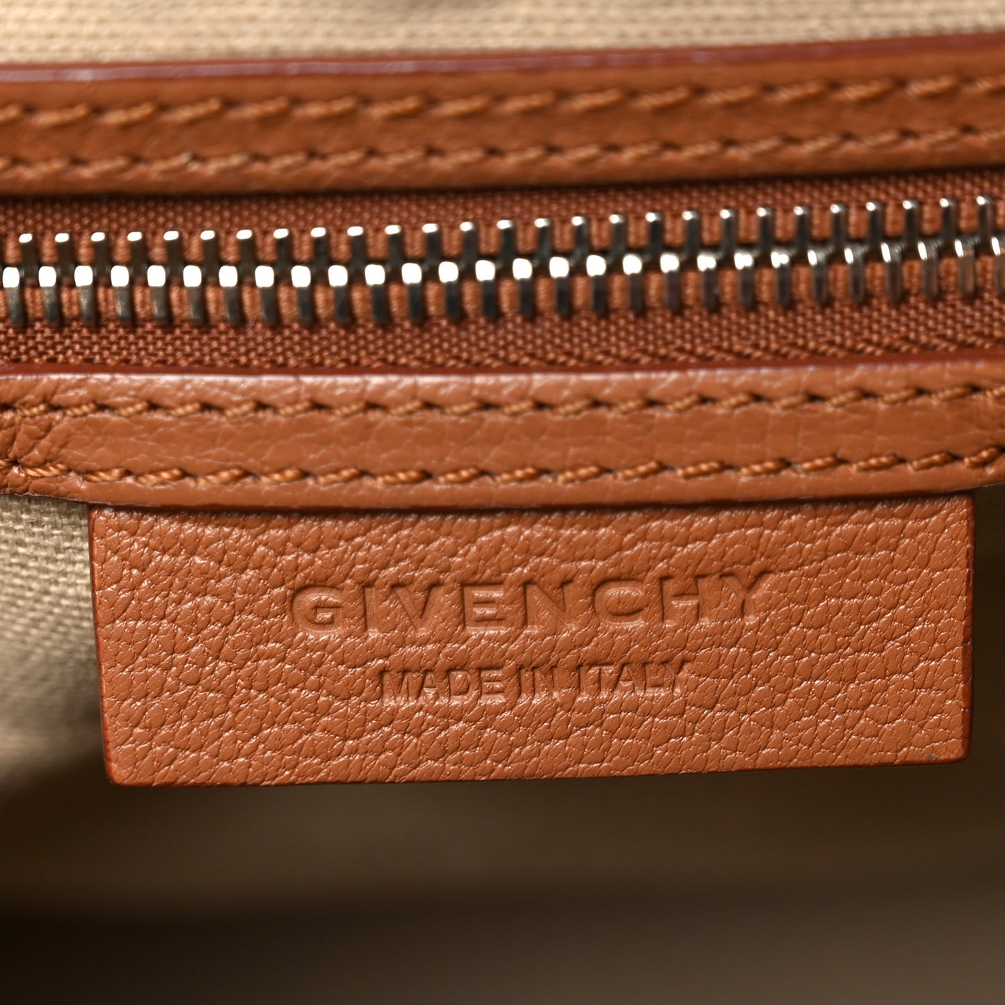 Sugar Goatskin Medium Antigona Cognac