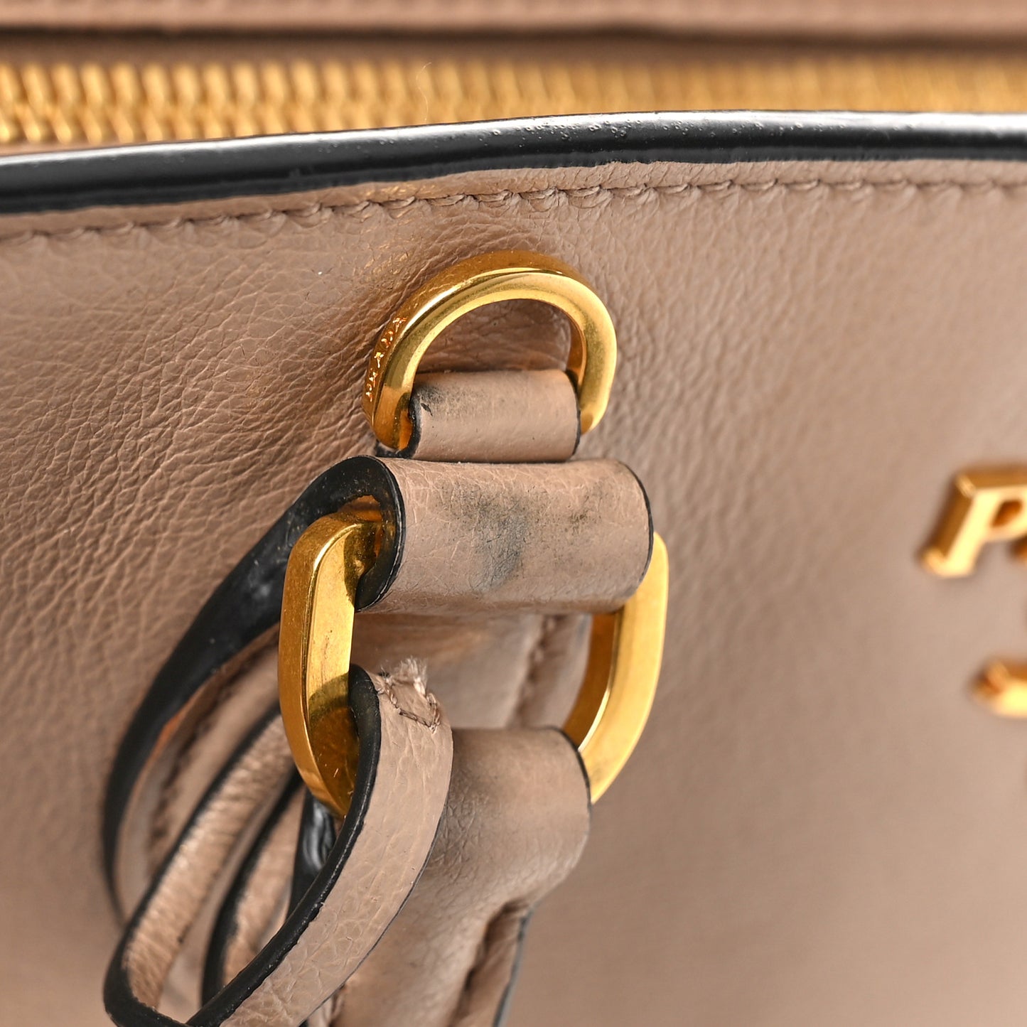 Glace Calfskin Tote Cammeo