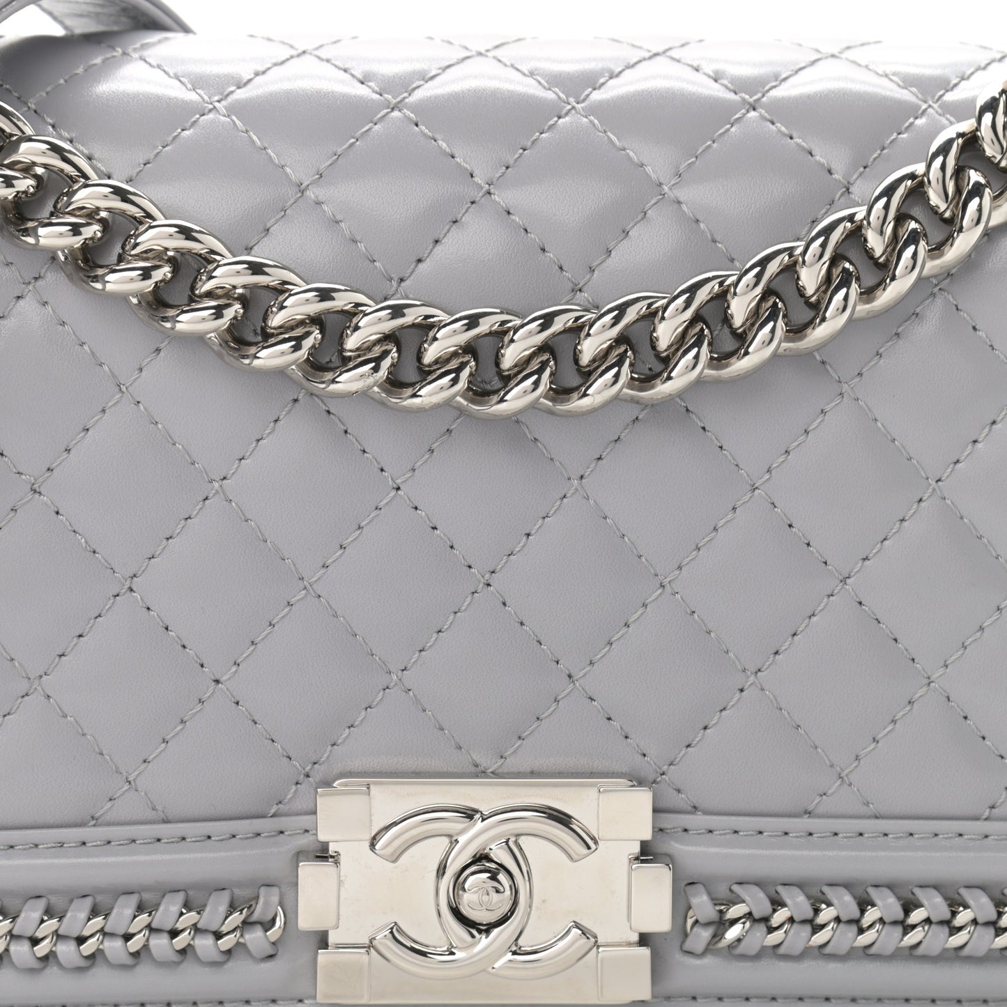 Iridescent Lambskin Quilted Medium Chain Around Boy Flap Grey