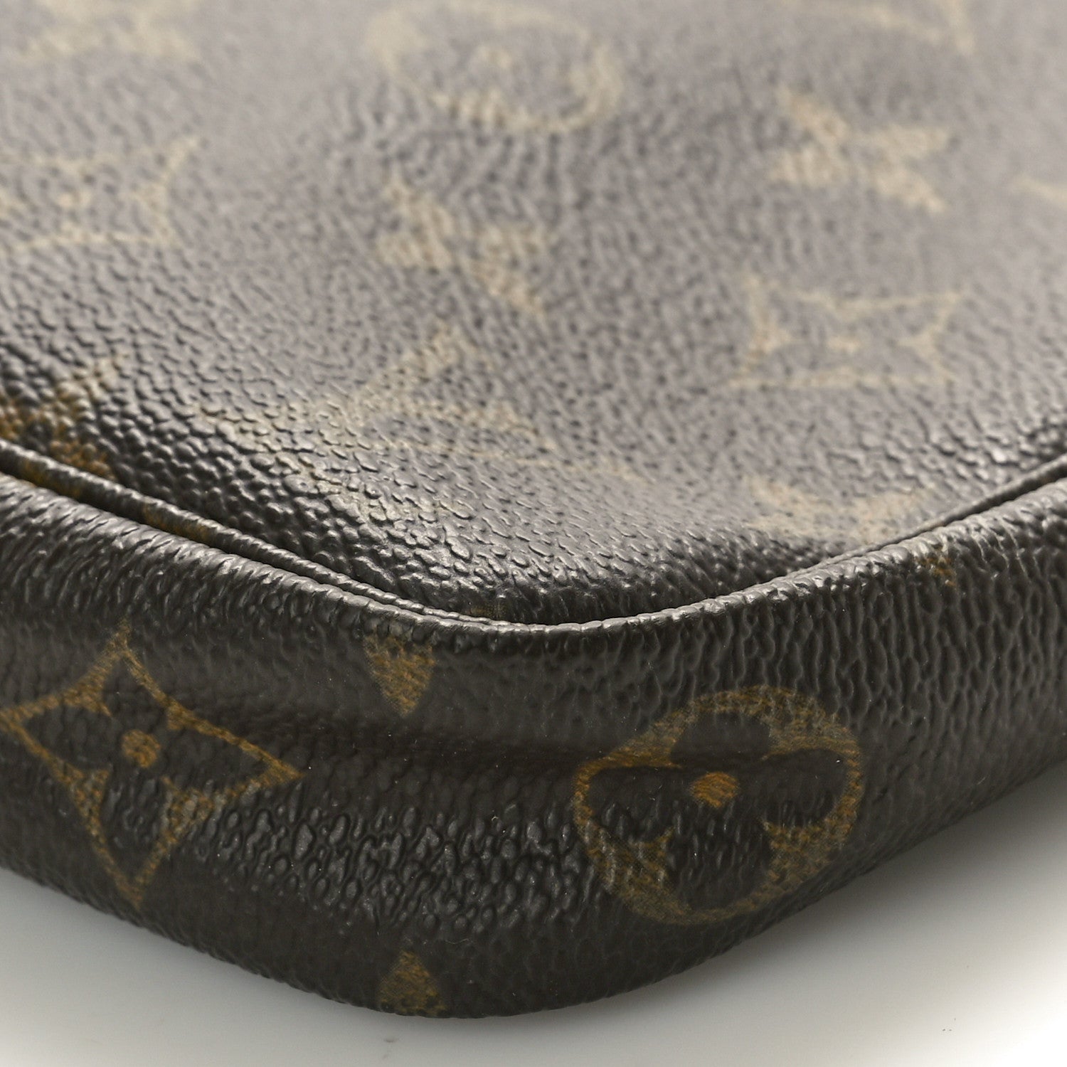 Louis Vuitton Monogram Pochette Accessories 10 of 12