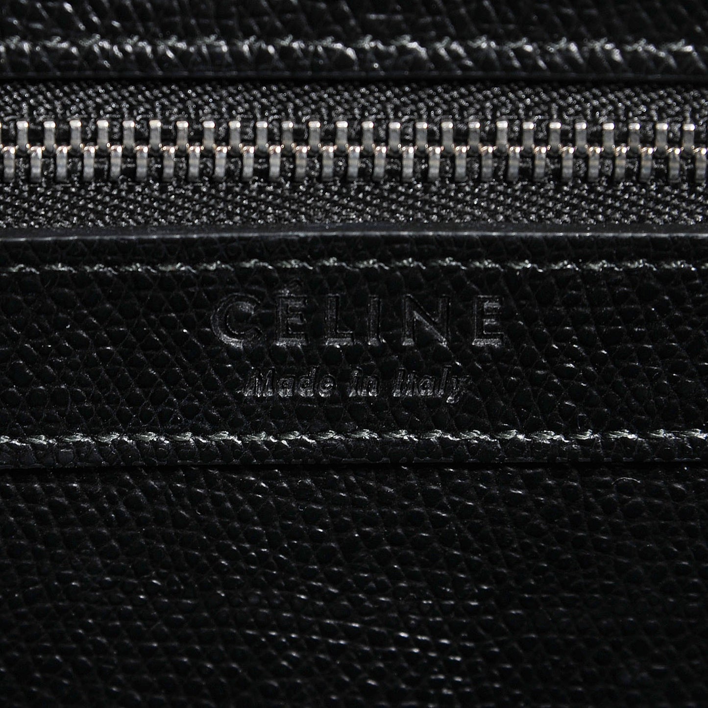 Grained Calfskin Small Vertical Cabas Black