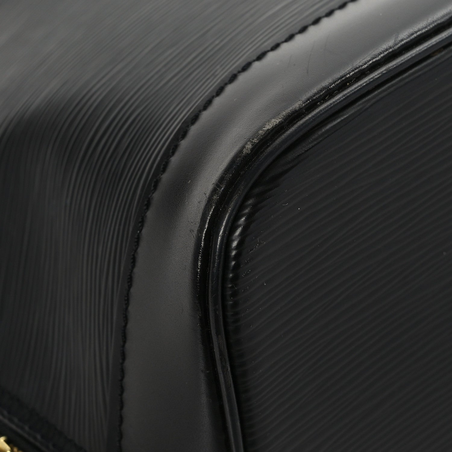 Louis Vuitton Epi Alma MM Black 7 of 11