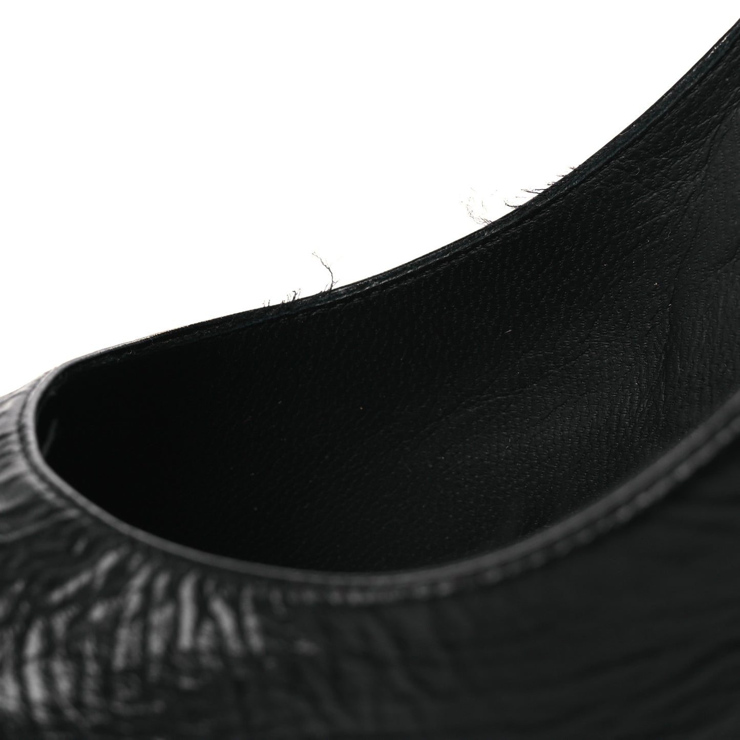 Crumpled Calfskin Knotted Heel Cap Toe Pumps 39.5 Black