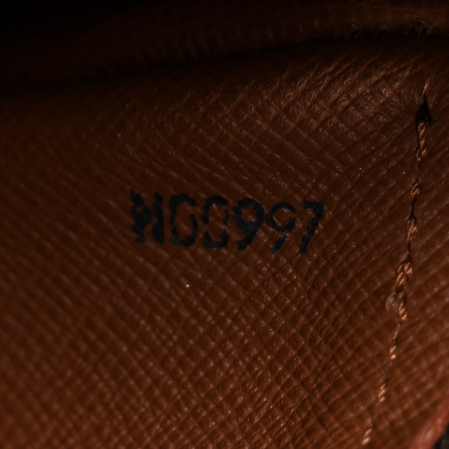 Monogram Papillon 30