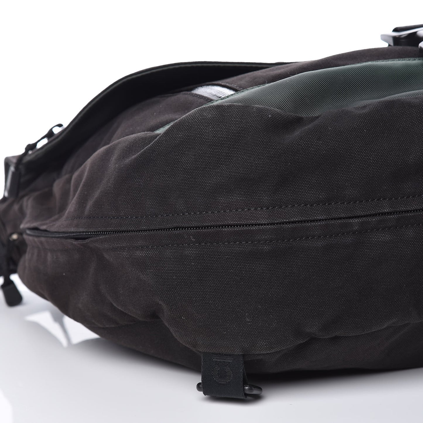 Canvas Nylon Sport Messenger Black