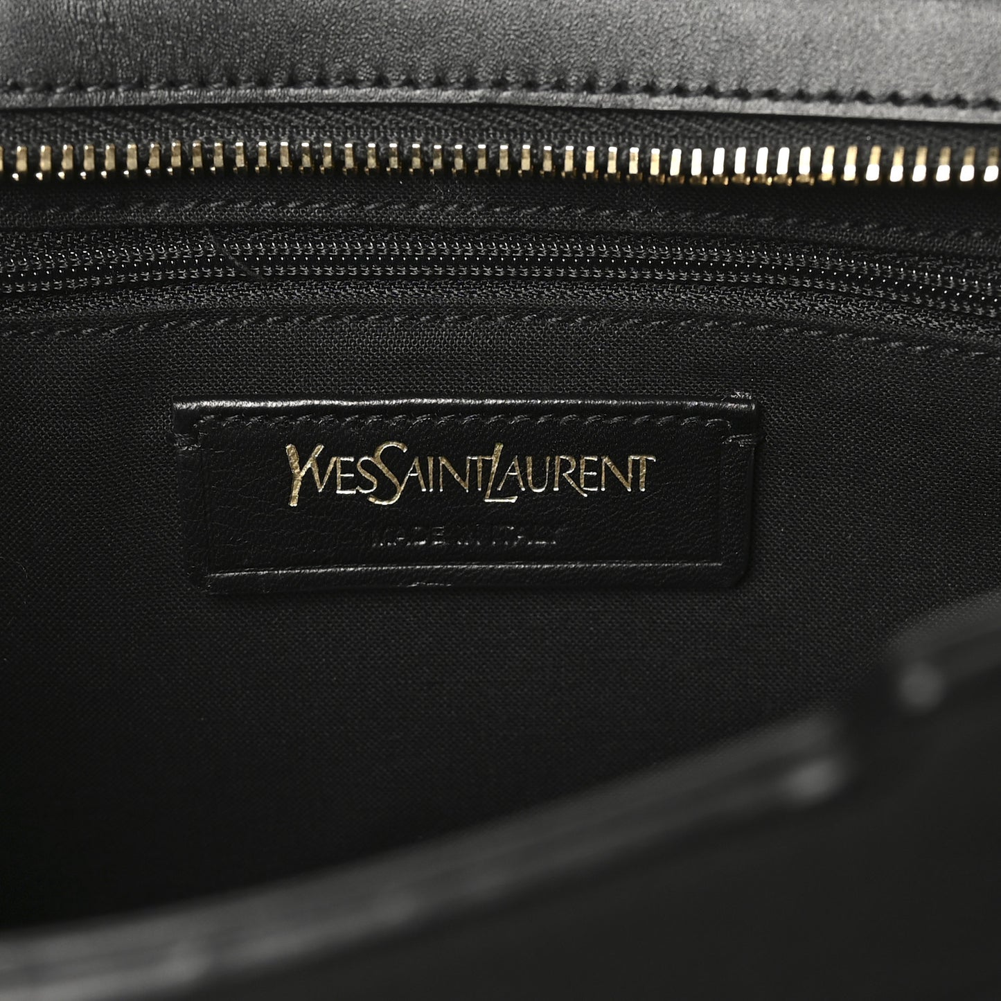 Textured Calfskin Medium Classic Y Cabas Black
