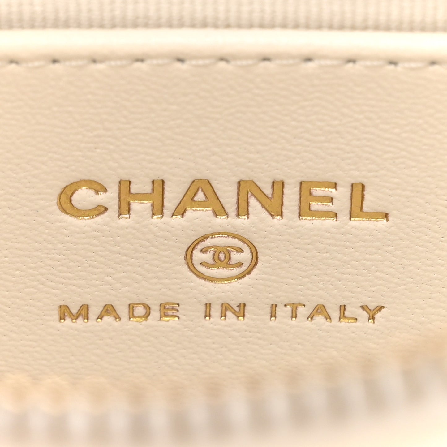 Lambskin Quilted Chain Around Pouch White