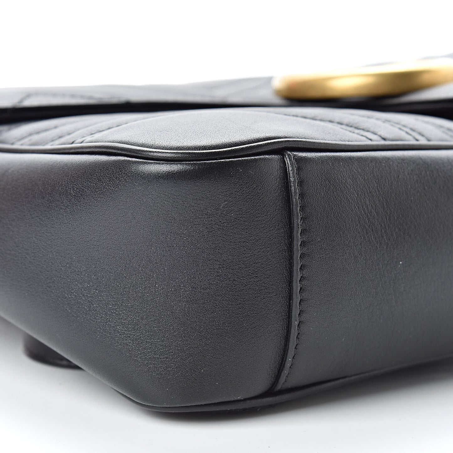 Calfskin Matelasse Medium GG Marmont Shoulder Bag Black