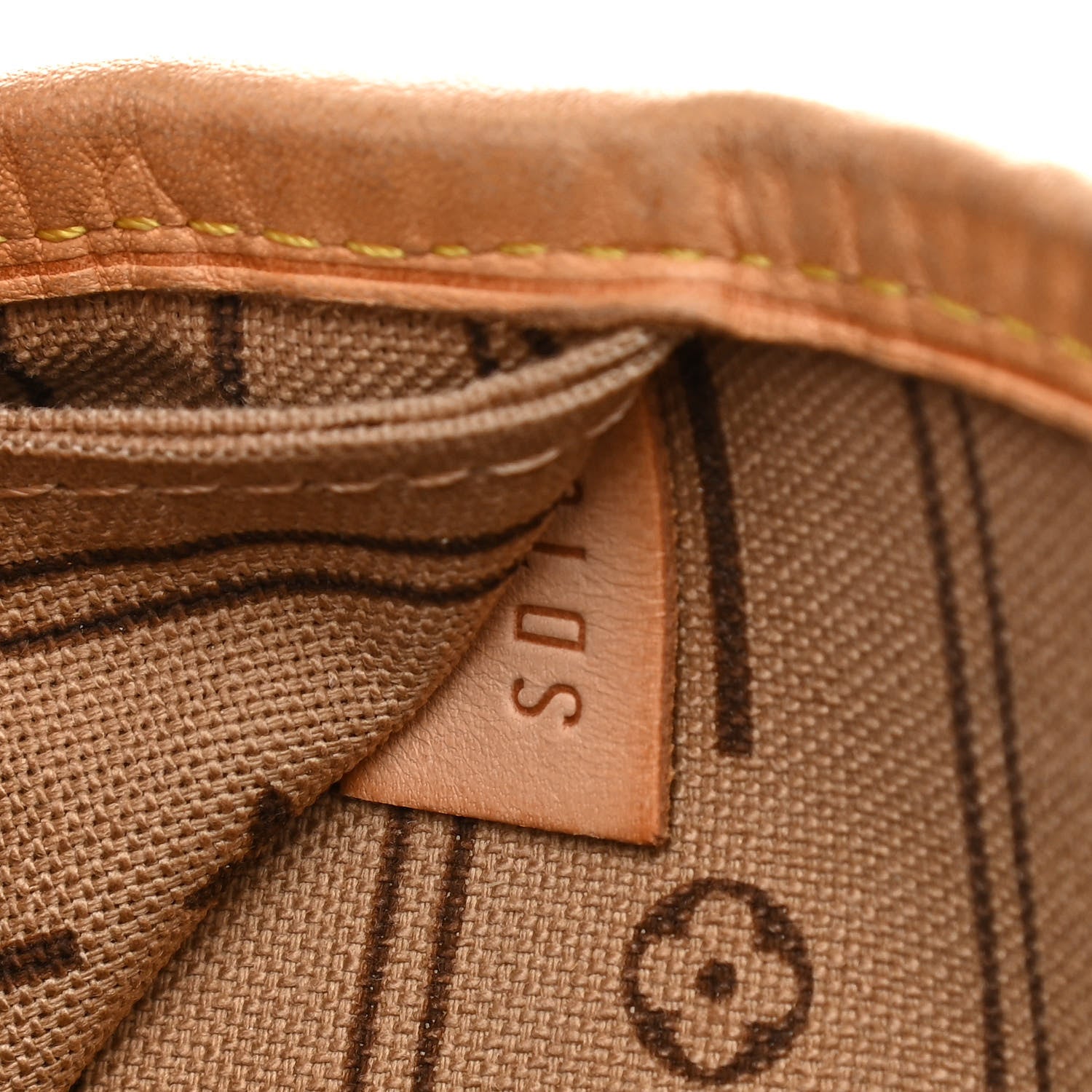 Louis Vuitton Monogram Neverfull MM 7 of 11