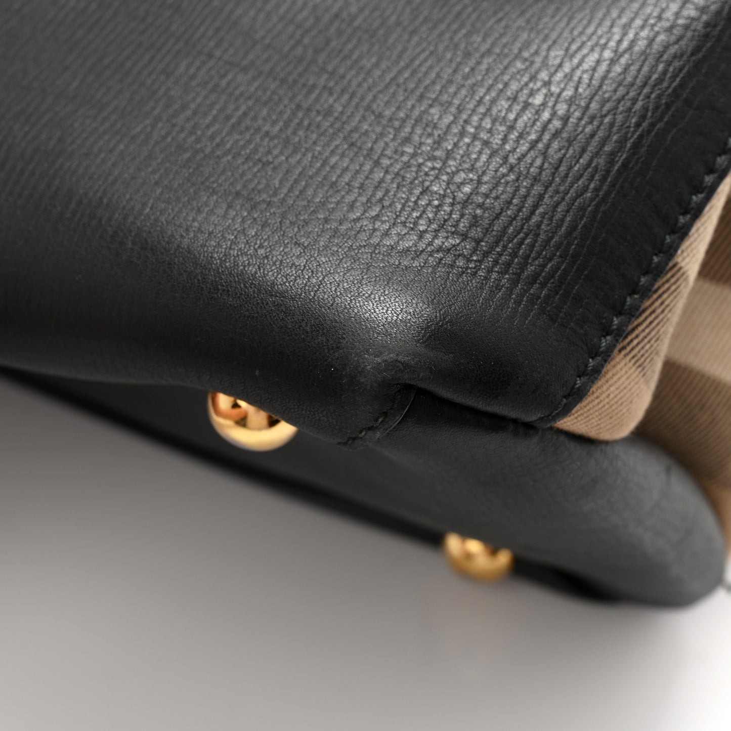 Grainy Calfskin House Check Medium Banner Tote Black