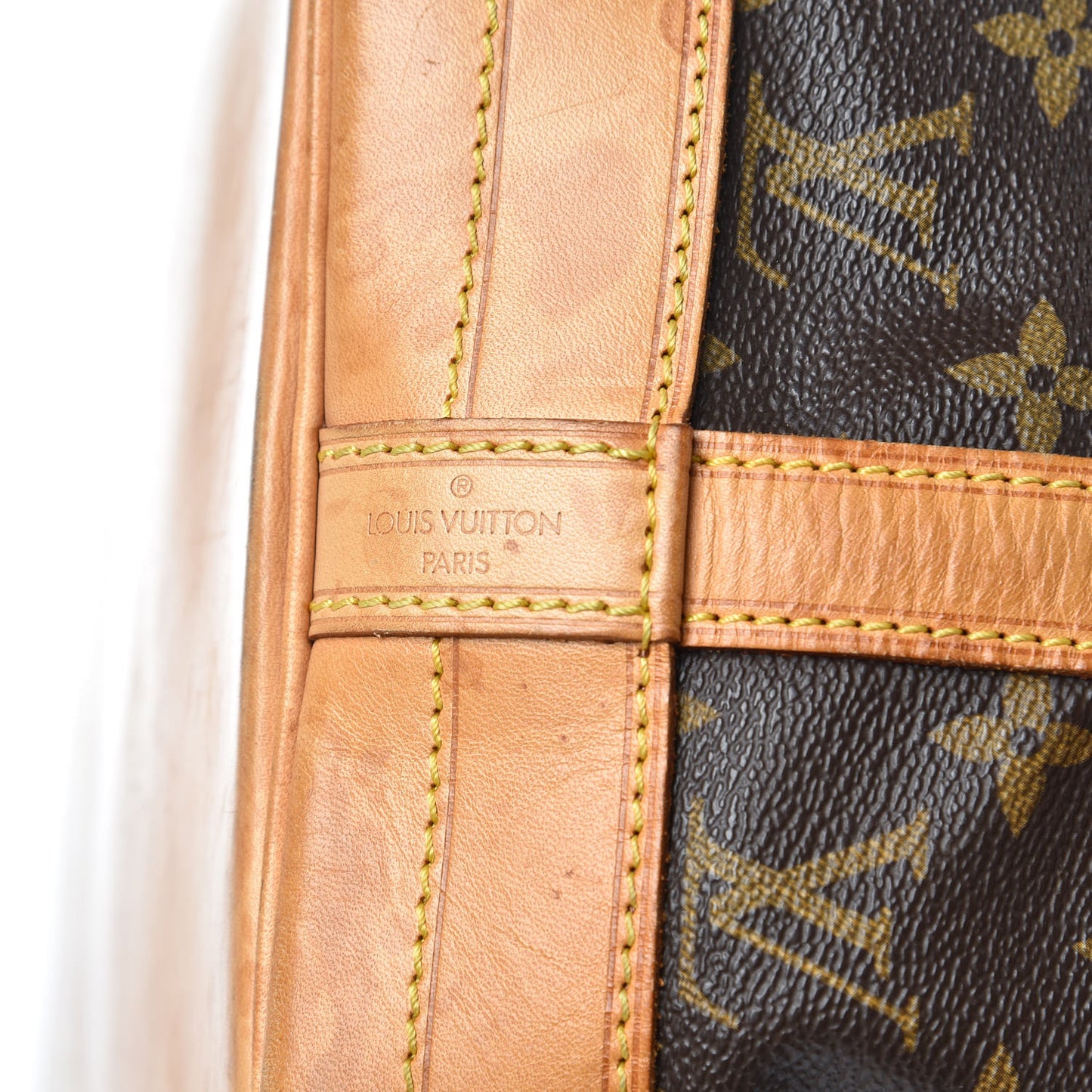 Monogram Noe