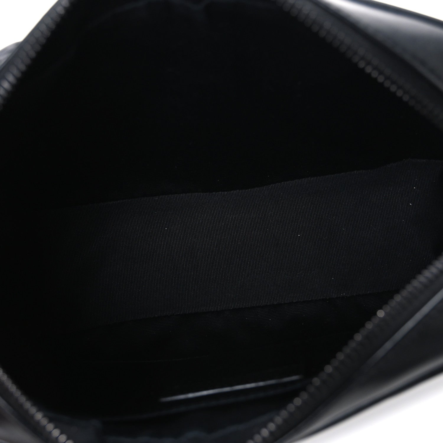 Saint Laurent Calfskin Matelasse Monogram Monochrome Lou Camera Bag Black 5 of 10