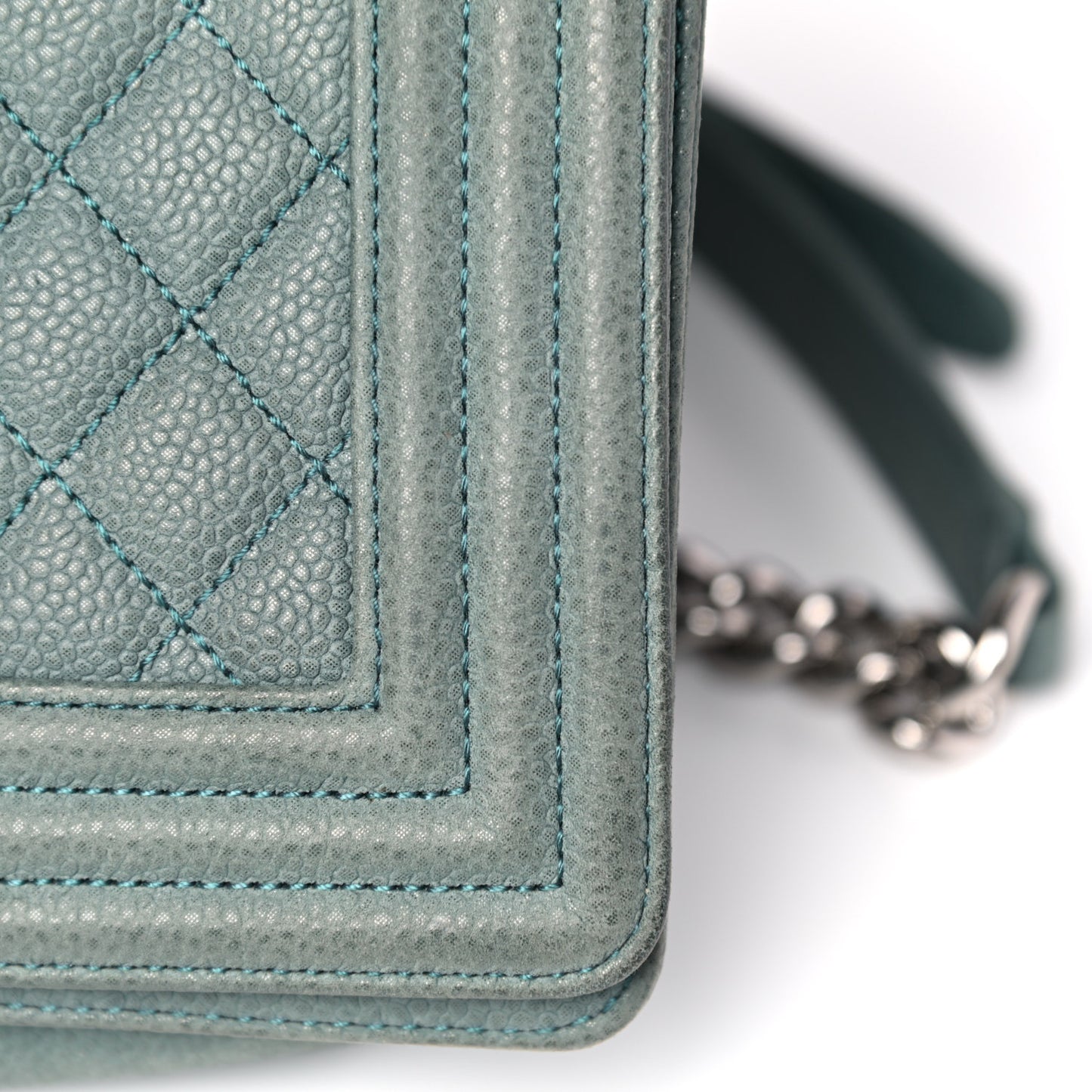 Caviar Quilted Medium Boy Flap Vert Fonce