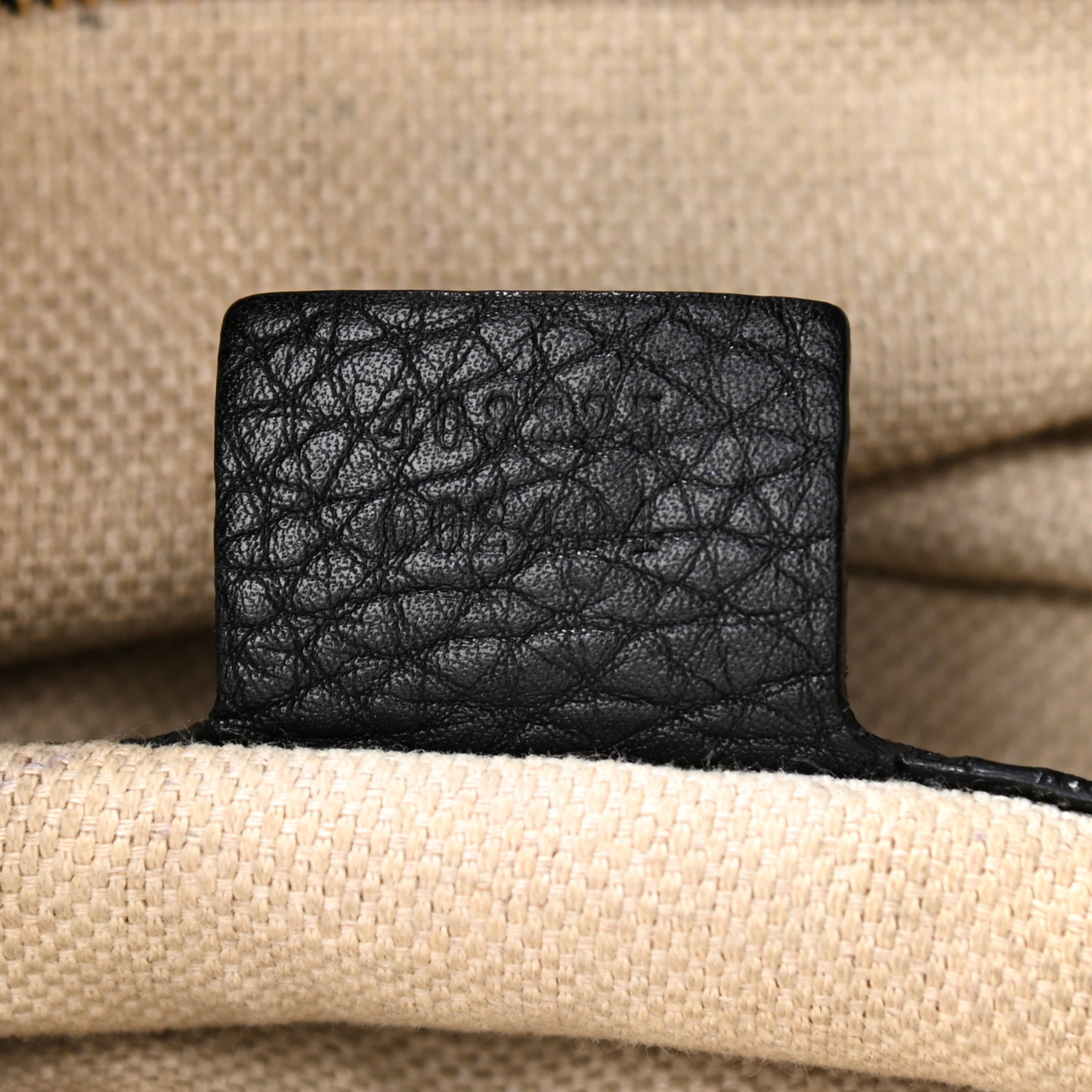 Pebbled Calfskin Large Soho Hobo Black