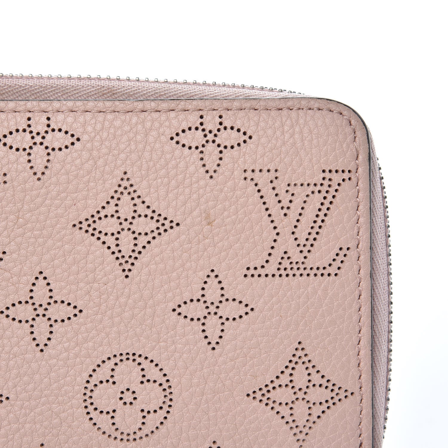 Louis Vuitton Mahina Zippy Wallet Magnolia 8 of 12