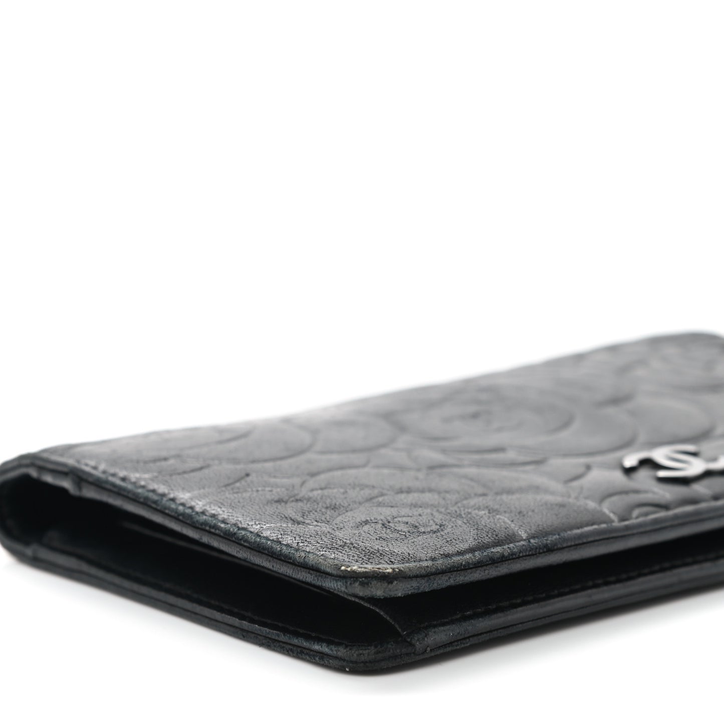 Lambskin Camellia Embossed Yen Wallet Black