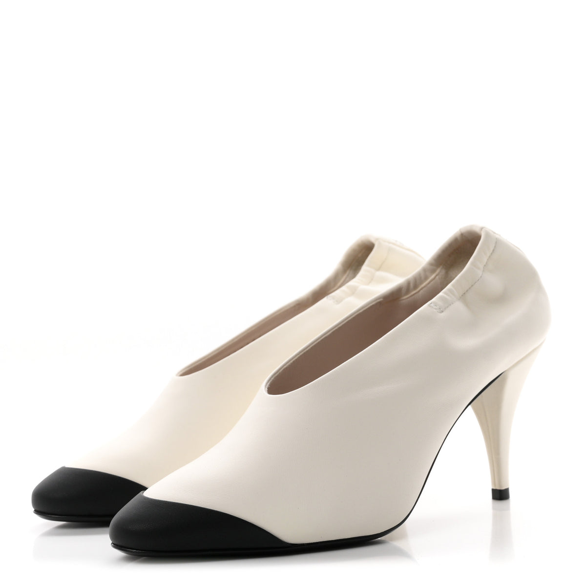 Chanel Lambskin Pumps 37 Ivory Black 4 of 10