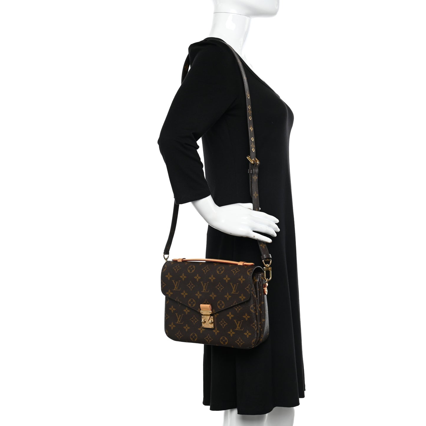 Monogram Pochette Metis